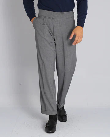 Diego - Pantalón sartorial a cintura alta con doble cinturón